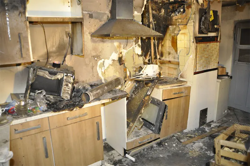Die Küche der Gaststätte nach dem Feuer